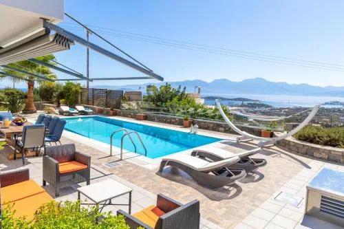 Villa Friends private pool sea view