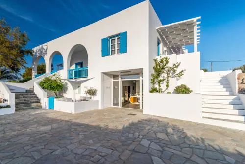 Eiriana Luxury Suites