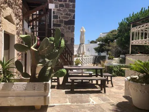 Machi's House Historic Stay in Plaka Village with Private Parking