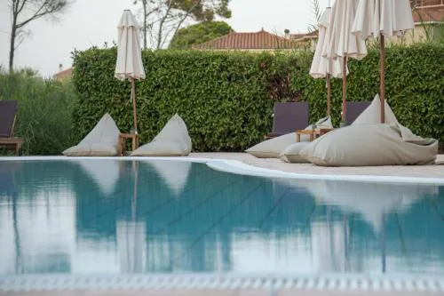 Odysseas Studios with Private Pool, close to Tsilivi Beach
