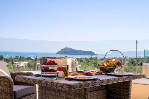 Liberty & Freedom Luxury Villa-heated pool