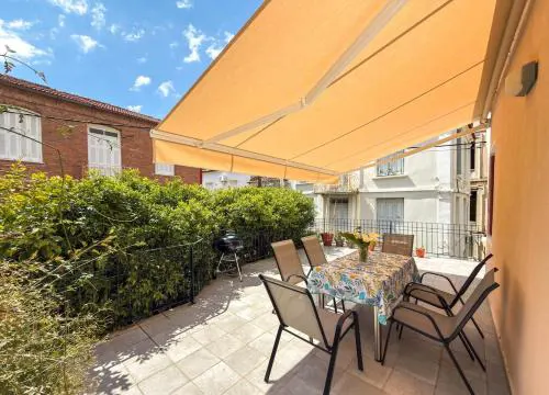 Sunny House with Large Terrace in Plomari