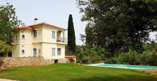 Cottage & private swimming pool