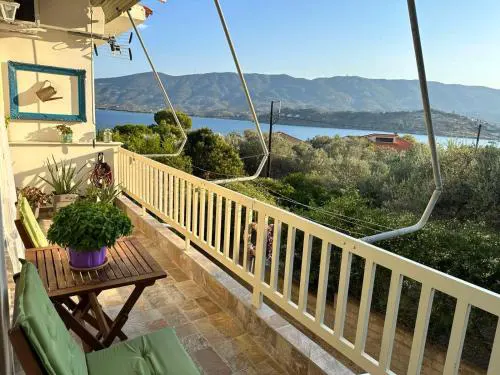 Emerald Sea Apartment