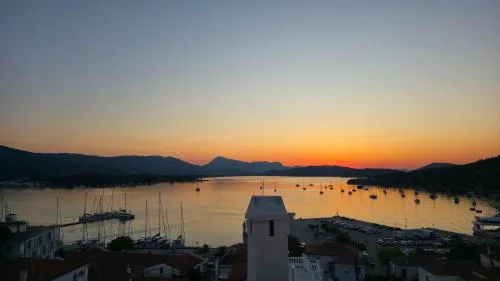 Poros sunset house