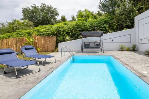 Summer Stories Pool Villa