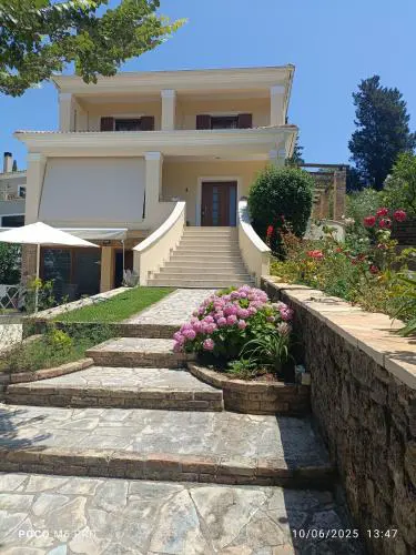 Villa Elm