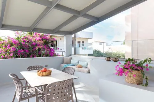 Antigoni's Seaside Lodge, a beach retreat!