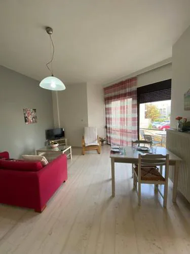 George Apartment 6