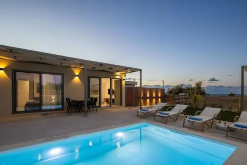 Stylish Villa Vianello with Heated Pool and BBQ, near Rethymno