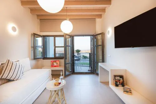 V77 Seafront Suites
