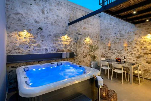 VaSan Suite - Luxury Old Town House with Private Jacuzzi & Free Parking