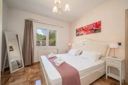 JASMINE - ONE BEDROOM APART WITH BALCONY