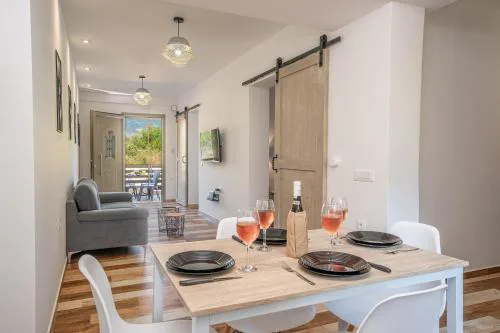 Mirabilia Apartment