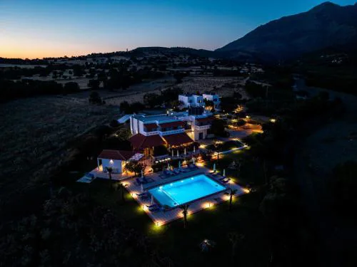 Tearida Hotel and Suites