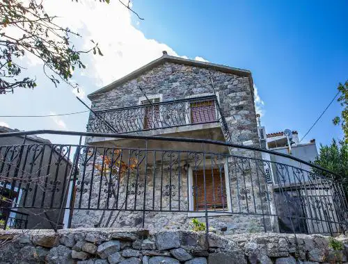 Villa Aleka