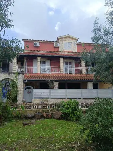 Zoe House