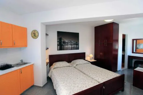 Stegadi Apartments Sikinos