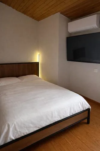 Kathryns apartment