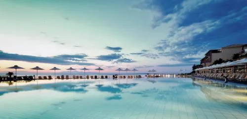 Apostolata Island Resort & Spa