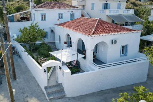 Aroura Homes Spetses 3BR 2BA