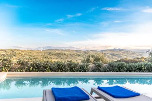 Apithano Heated pool on demand