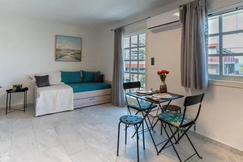 SeaREN Apartment