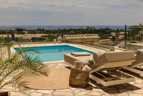 Ipoliti Luxury Living