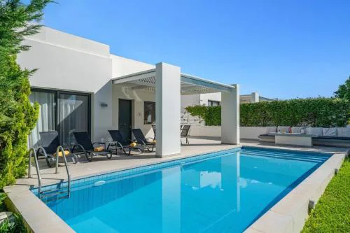 Villa Le Soleil by Villa Plus