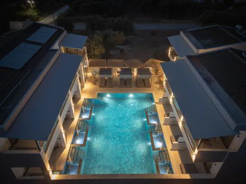 Alora Luxury Suites - Adults Only