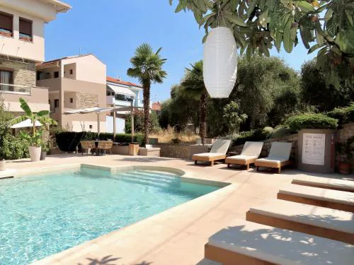 Aroma Villa & Studios