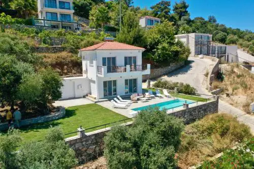 Beis Seaview Villa
