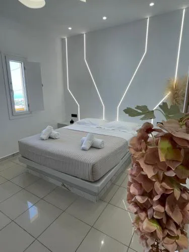 Fira centerline Prestige suites