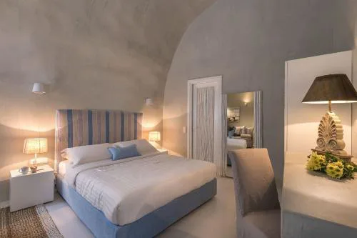Magical Blu Junior Suite With Outdoor Heated Jacuzzi