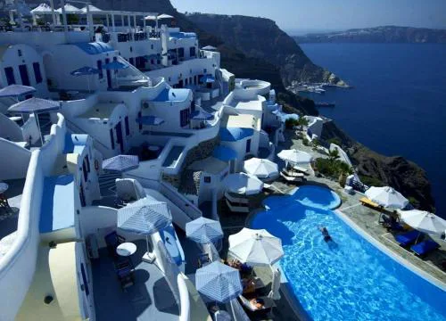 Maria house in Santorini pool and jacuzzi