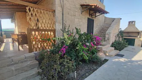 House Georgos at Afrathias Beach