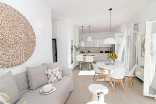 eleni luxury apartment
