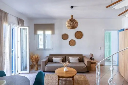 T Apartment Tinos 1