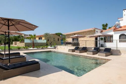 Anthi Luxury Residence