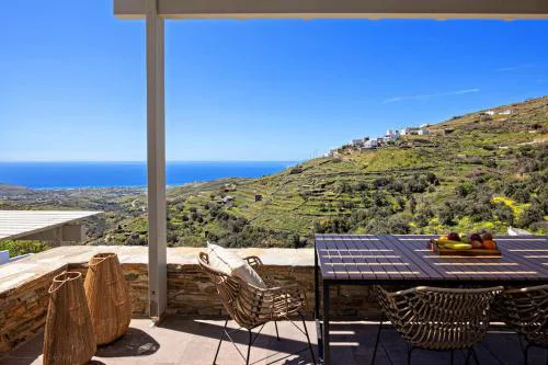Villa Erato in Triantaros Tinos