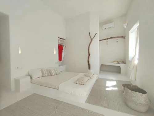 Kamara cave rooms