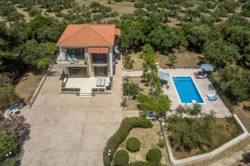 Loggos Summer House