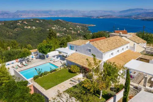 Villa Rastoni by Rastonivillas - Sunny Family Villa in the best part of Corfu!