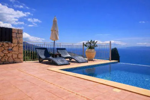 Villa Ionion Pelagos - infinity pool with magnificent sea views!