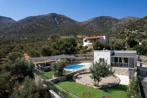Family Villa Basilicata Gloria with Private Heated Pool, BBQ & Kid's Play Area
