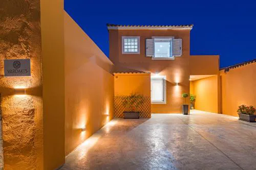 Vardakis house - 5 minutes from the famous Shipwreck Beach by Villa Mana Gers