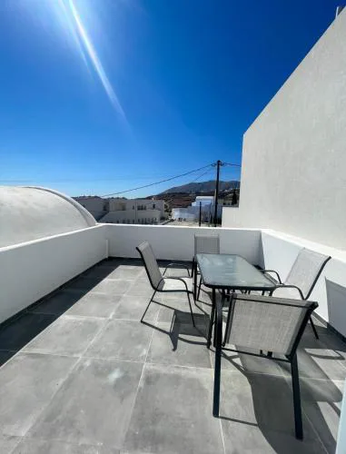 Aliki's Apartments