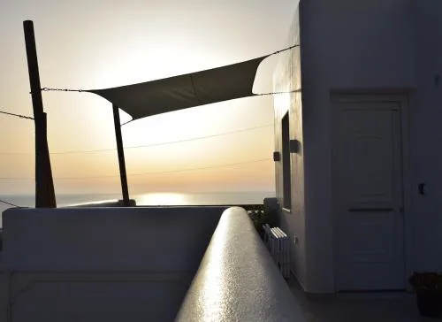 Enalios House