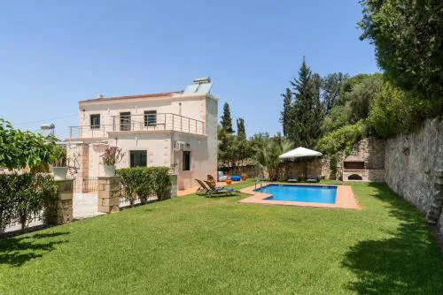 Villa Elia by PosarelliVillas