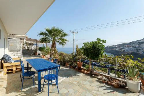 House with majestic sea view